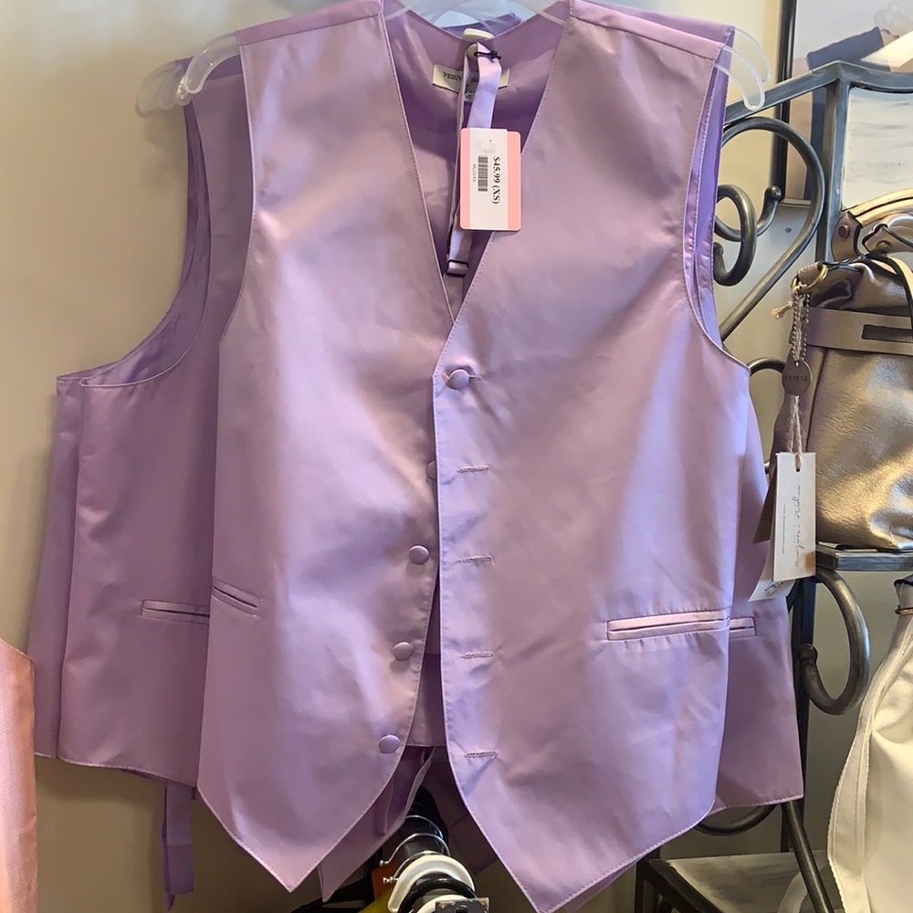 Lavender vest and tie set